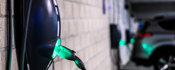 comment-utiliser-une-borne-de-recharge-electrique