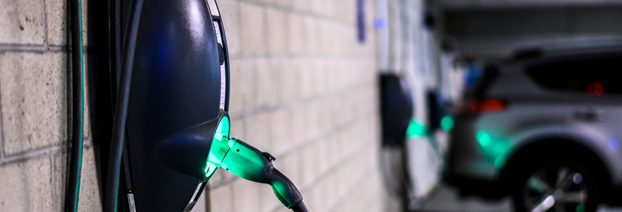 comment-utiliser-une-borne-de-recharge-electrique